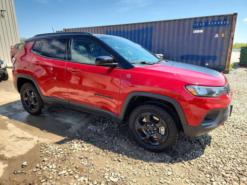 Jeep COMPASS 2024 — Copart