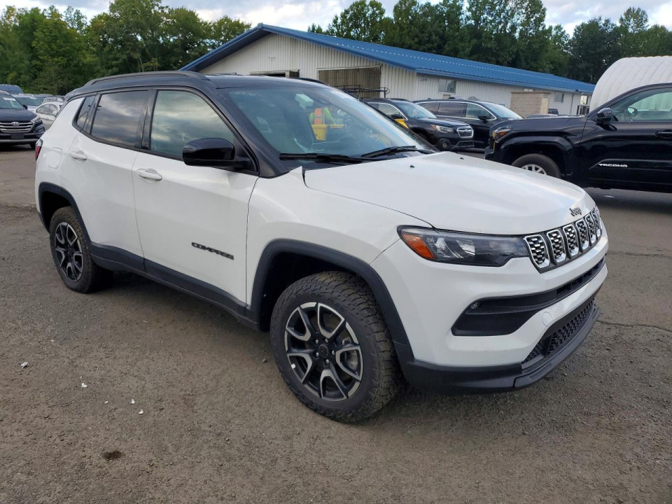 Jeep COMPASS 2025 — Copart