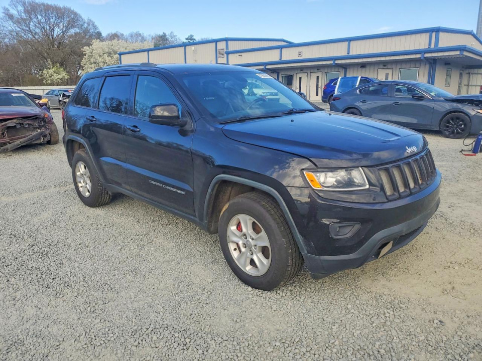 Jeep GRAND CHEROKEE LAREDO 2015 — Copart