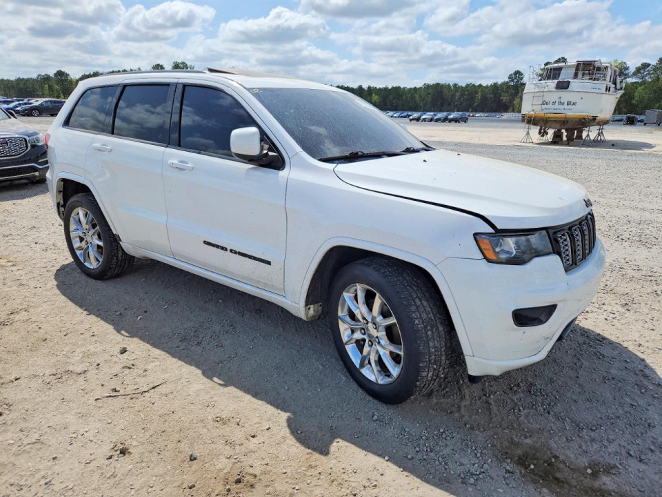 Jeep GRAND CHEROKEE LAREDO 2019 — Copart