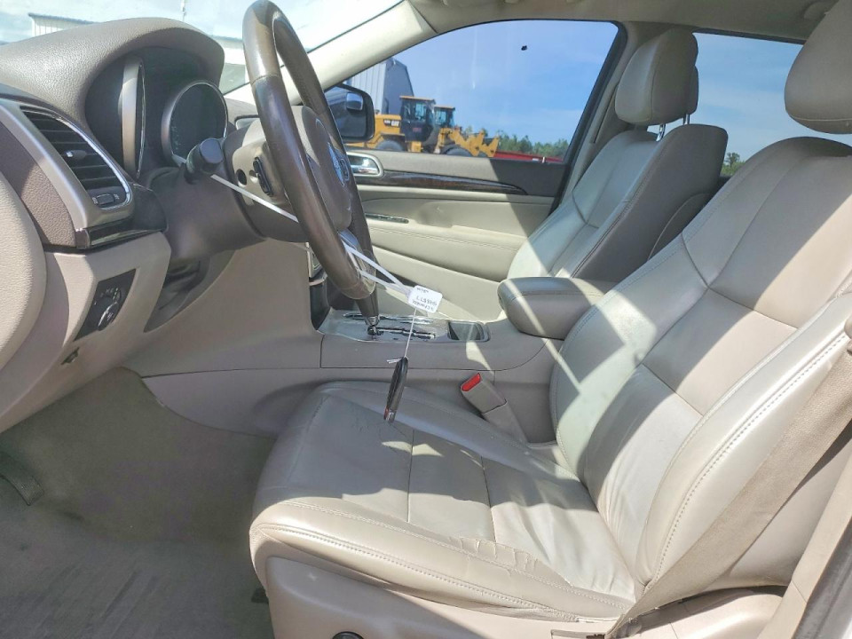Jeep GRAND CHEROKEE LAREDO 2011 — Copart