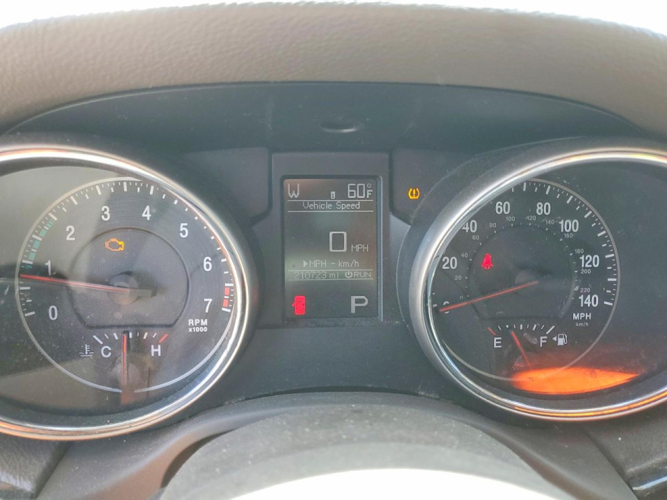 Jeep GRAND CHEROKEE LAREDO 2011 — Copart