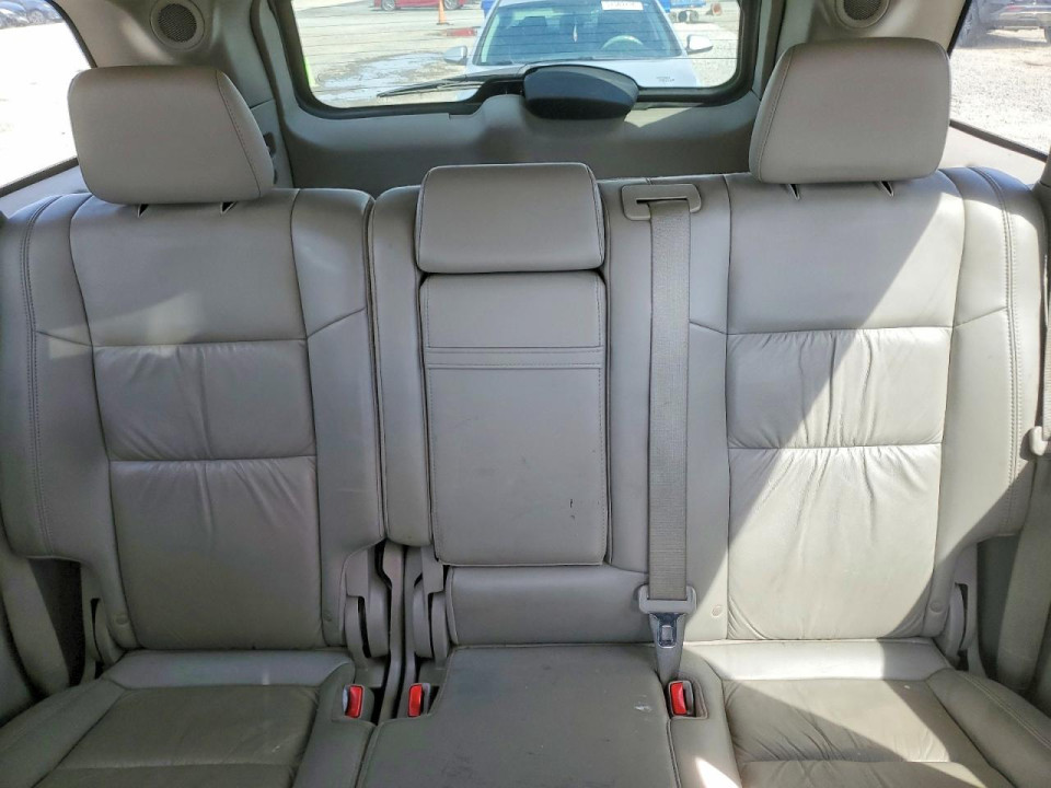 Jeep GRAND CHEROKEE LAREDO 2011 — Copart