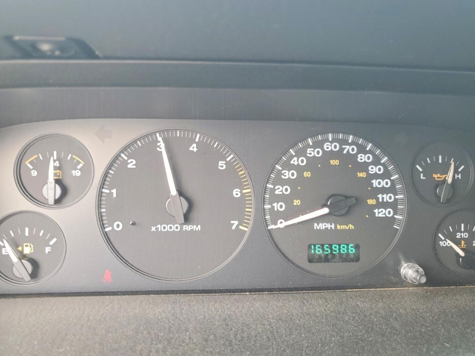 Jeep GRAND CHEROKEE LAREDO 2002 — Copart
