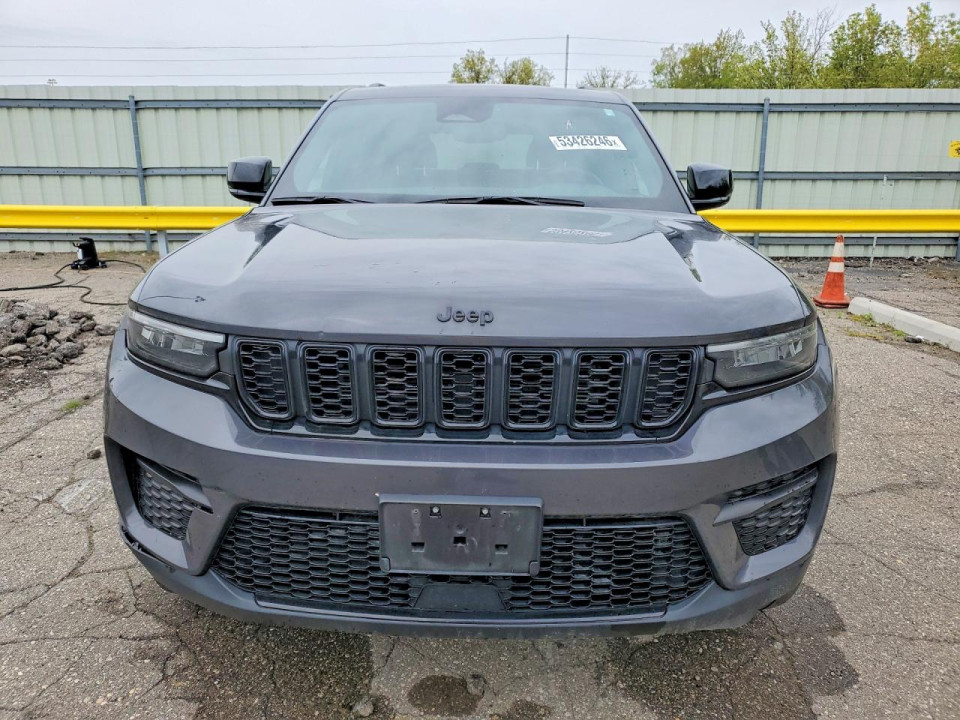 Jeep GRAND CHEROKEE LAREDO/ALTITUDE 2023 — Copart