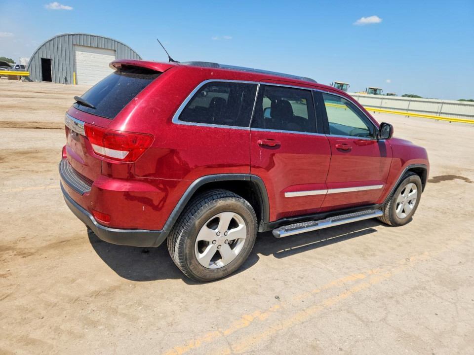 Jeep GRAND CHEROKEE LAREDO 2012 — Copart