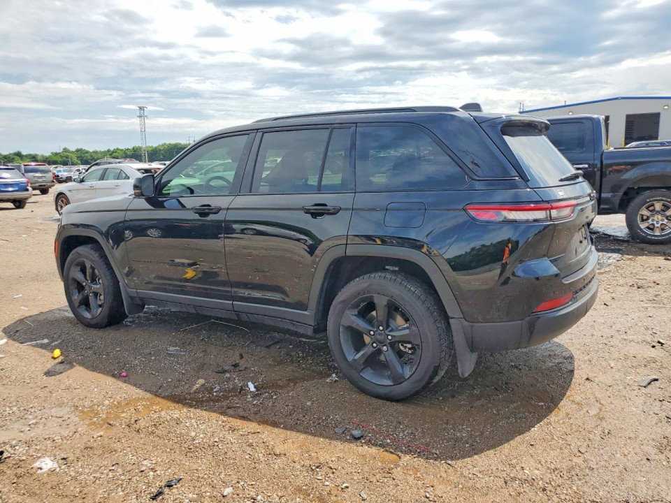 Jeep GRAND CHEROKEE LAREDO 2023 — Copart