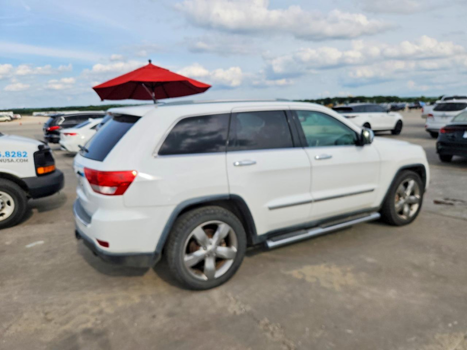 Jeep GRAND CHEROKEE OVERLAND 2013 — Copart
