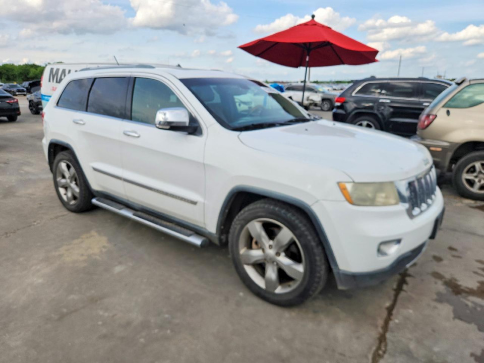 Jeep GRAND CHEROKEE OVERLAND 2013 — Copart