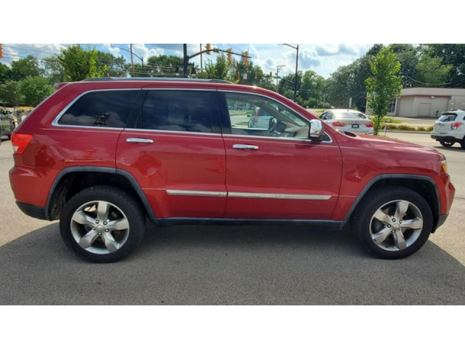 Jeep GRAND CHEROKEE OVERLAND 2011 — Copart