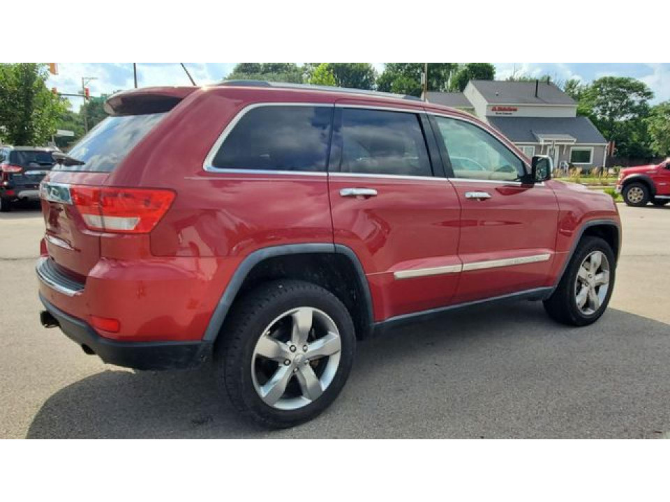 Jeep GRAND CHEROKEE OVERLAND 2011 — Copart