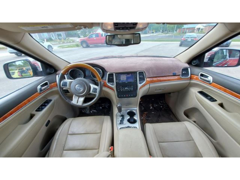 Jeep GRAND CHEROKEE OVERLAND 2011 — Copart