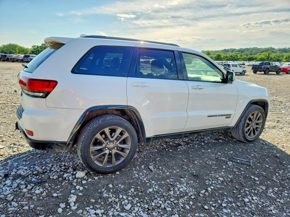Jeep GRAND CHEROKEE LIMITED 2016 — Copart