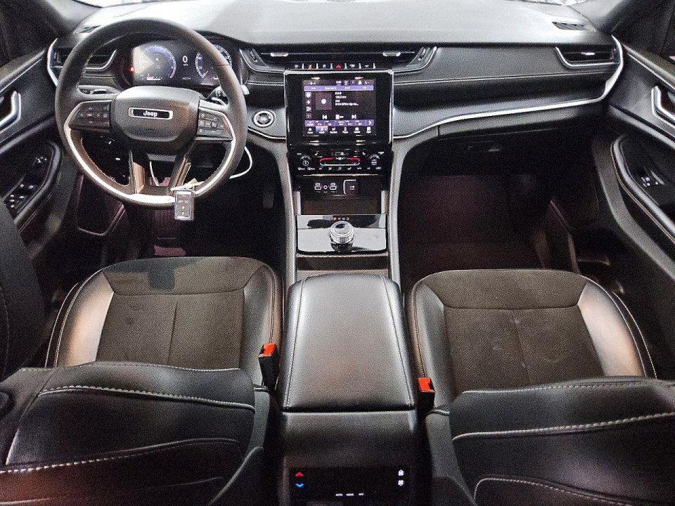 Jeep GRAND CHEROKEE L LAREDO 2024 — Copart