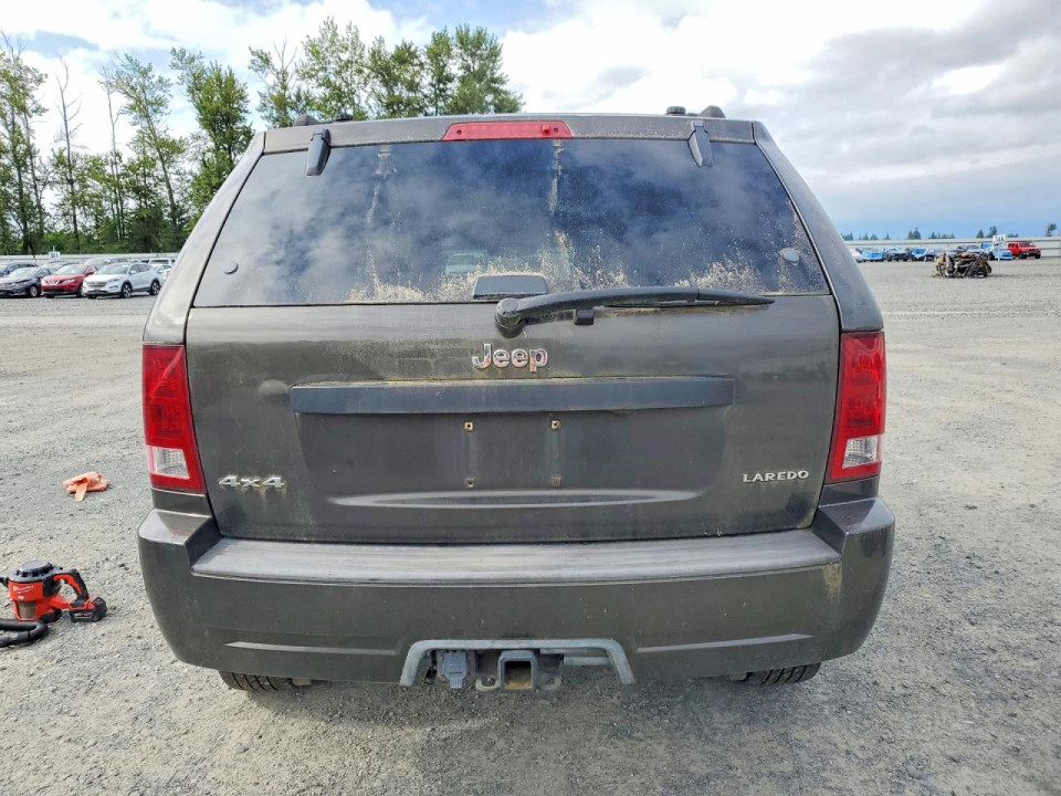 Jeep GRAND CHEROKEE LAREDO 2005 — Copart