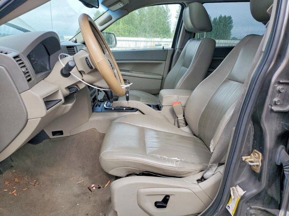 Jeep GRAND CHEROKEE LAREDO 2005 — Copart