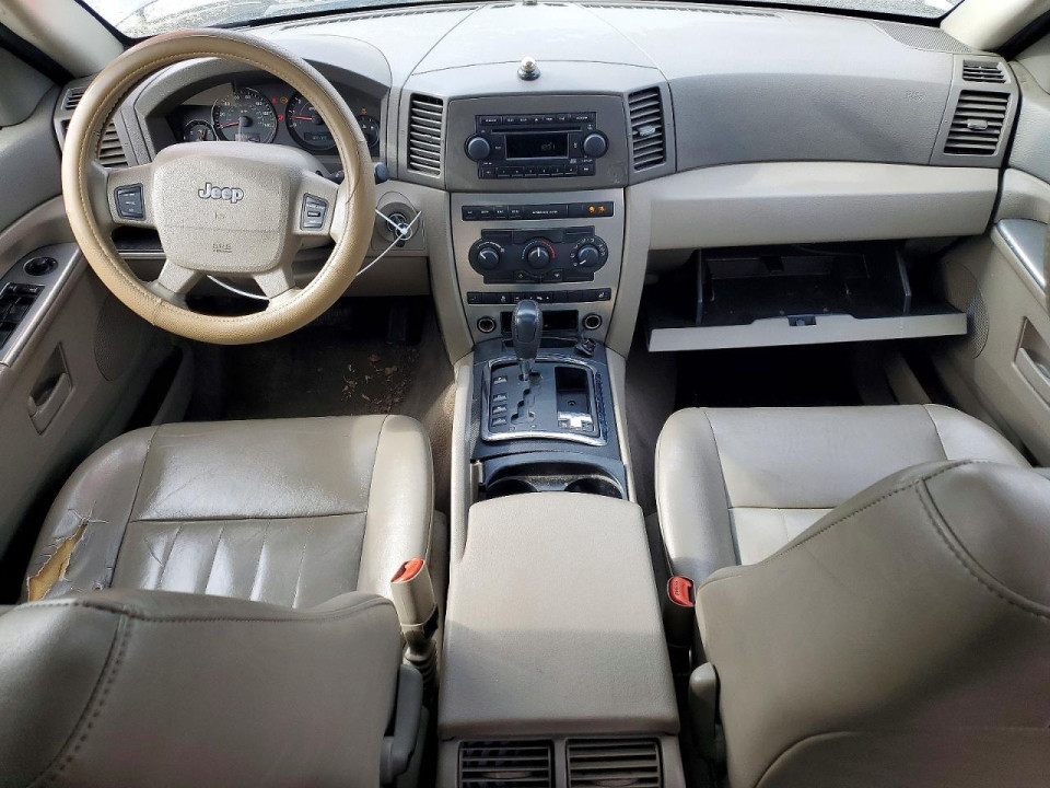 Jeep GRAND CHEROKEE LAREDO 2005 — Copart