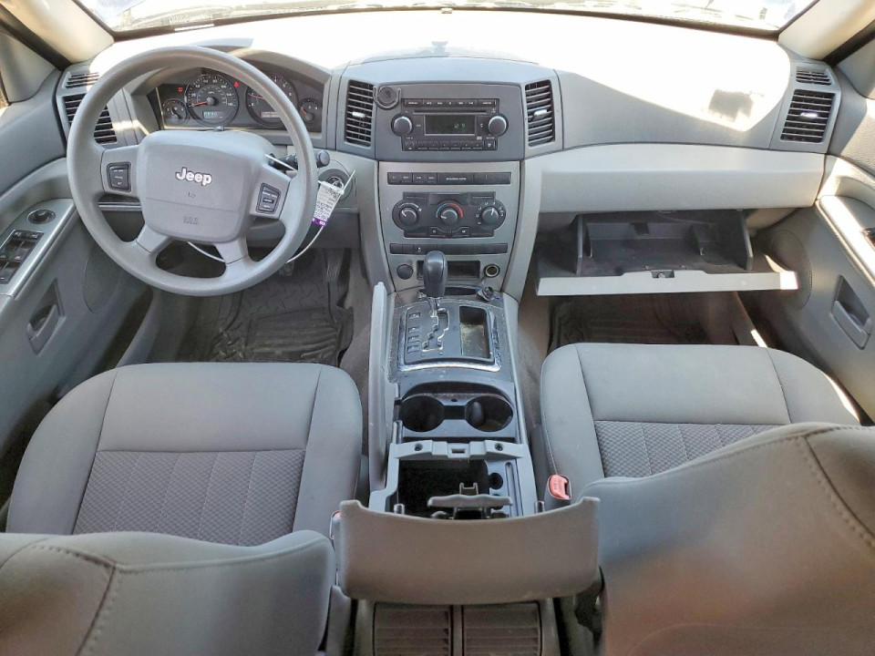 Jeep GRAND CHEROKEE LAREDO 2006 — Copart