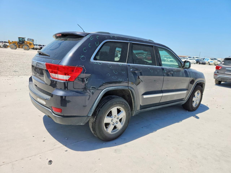 Jeep GRAND CHEROKEE LAREDO 2013 — Copart