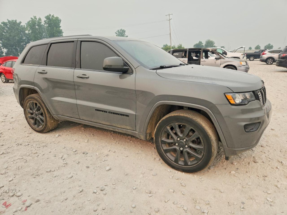 Jeep GRAND CHEROKEE LAREDO 2020 — Copart