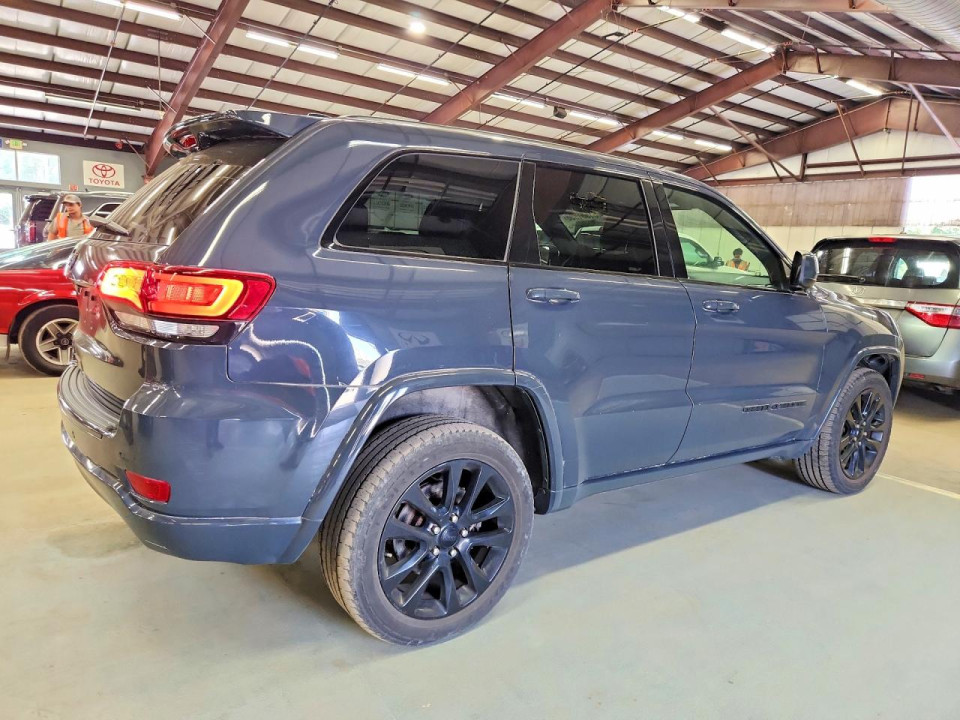Jeep GRAND CHEROKEE LAREDO 2018 — Copart