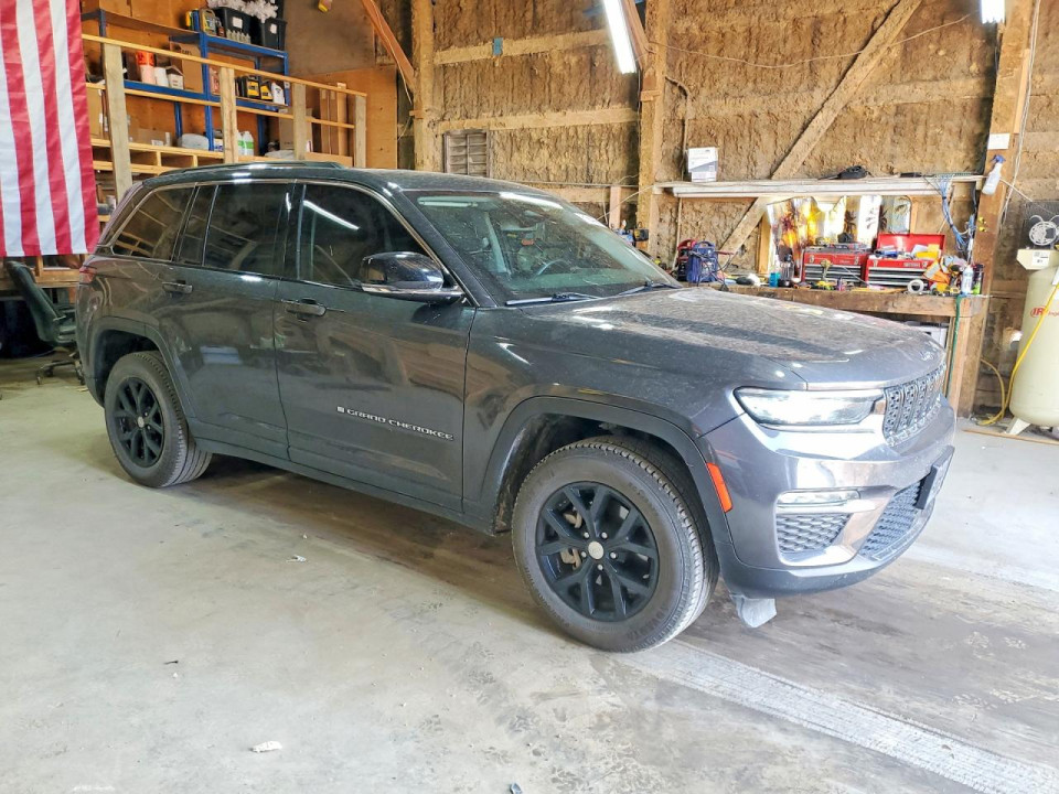 Jeep GRAND CHEROKEE LIMITED 2023 — Copart
