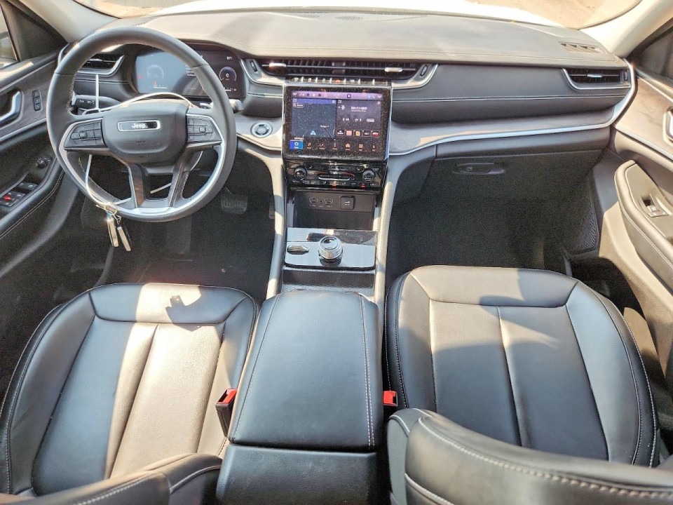 Jeep GRAND CHEROKEE LIMITED 2024 — Copart