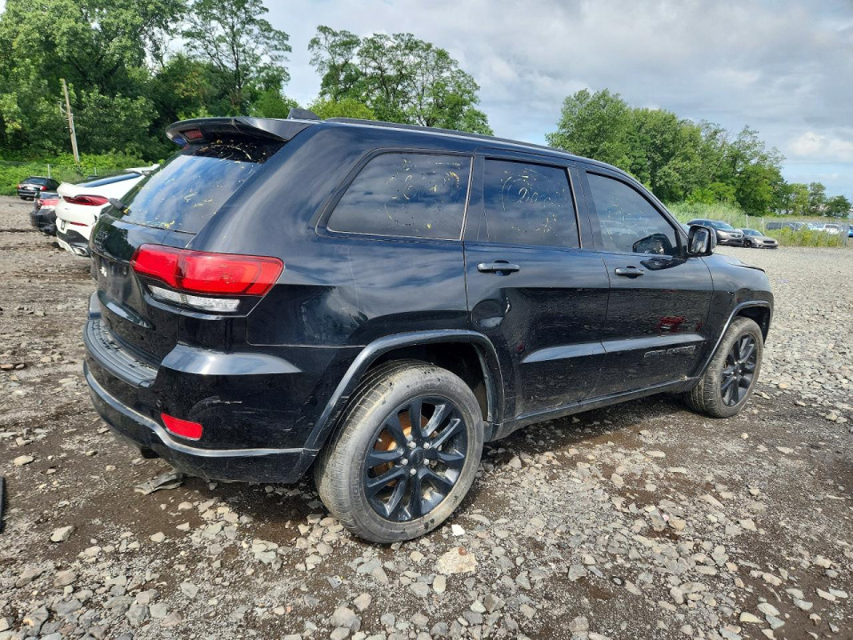 Jeep GRAND CHEROKEE LAREDO 2019 — Copart