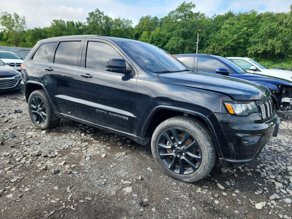 Jeep GRAND CHEROKEE LAREDO 2019 — Copart