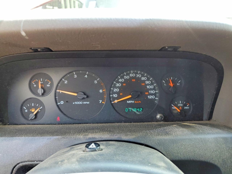 Jeep GRAND CHEROKEE LAREDO 2002 — Copart