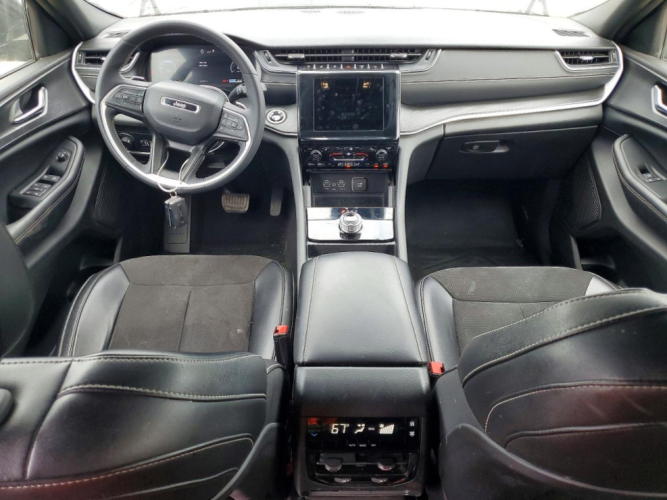 Jeep GRAND CHEROKEE L LAREDO 2024 — Copart