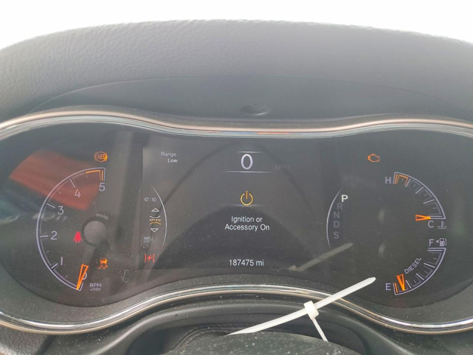 Jeep GRAND CHEROKEE LIMITED 2015 — Copart