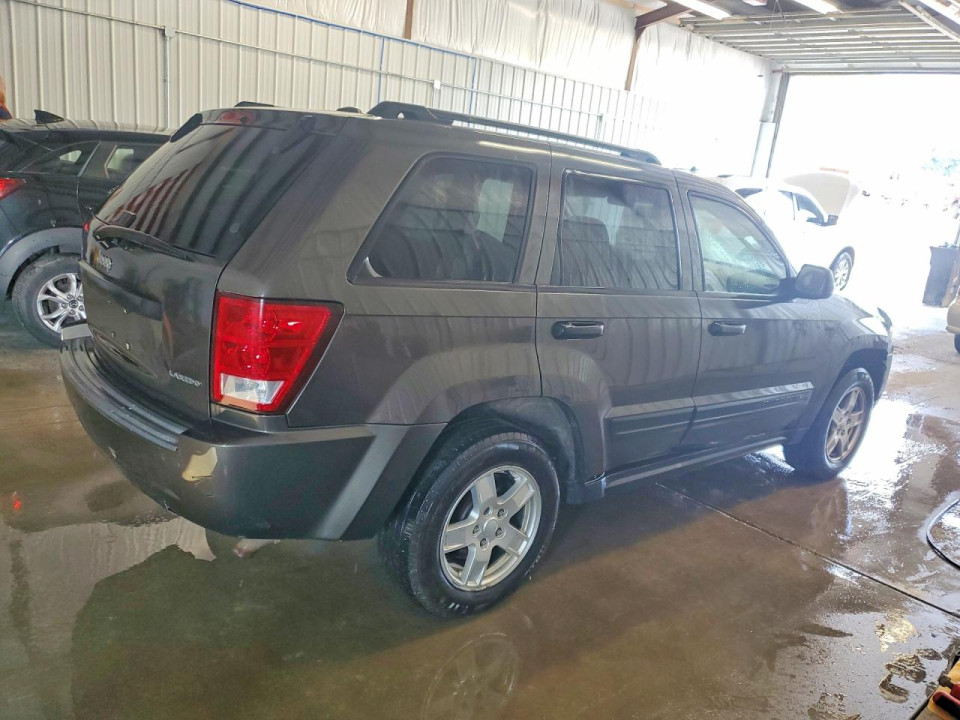 Jeep GRAND CHEROKEE LAREDO 2005 — Copart