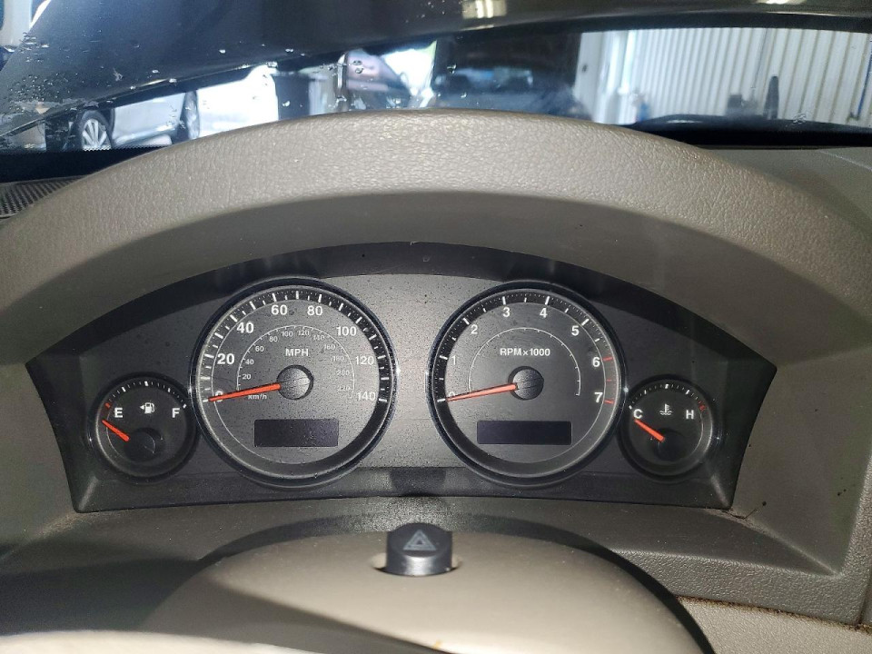 Jeep GRAND CHEROKEE LAREDO 2005 — Copart