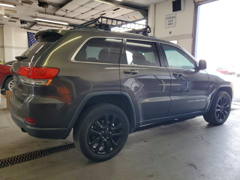 Jeep GRAND CHEROKEE LAREDO 2015 — Copart