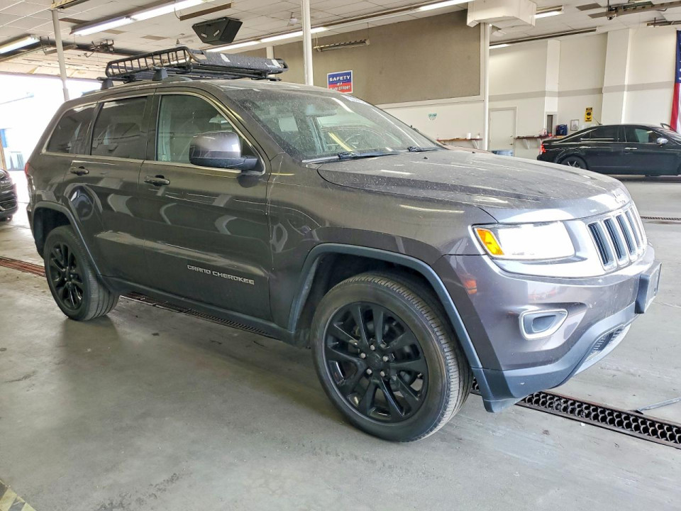 Jeep GRAND CHEROKEE LAREDO 2015 — Copart