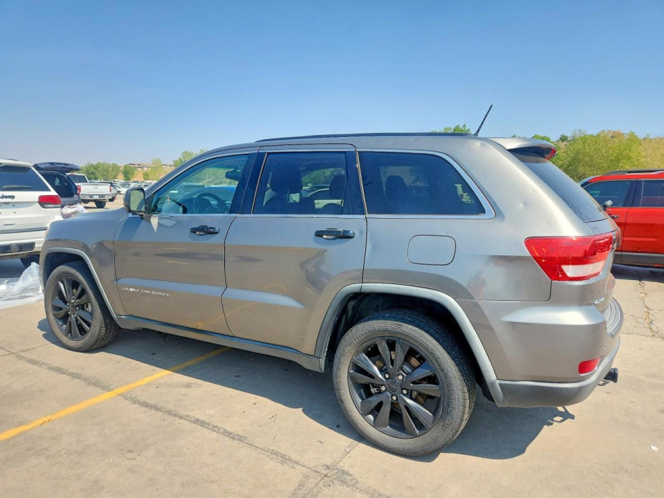 Jeep GRAND CHEROKEE LAREDO 2013 — Copart