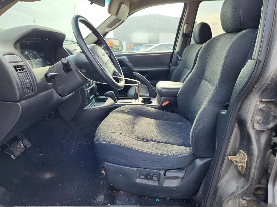 Jeep GRAND CHEROKEE LAREDO 2004 — Copart