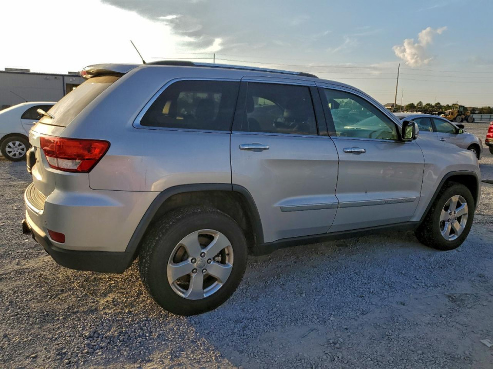 Jeep GRAND CHEROKEE LIMITED 2013 — Copart