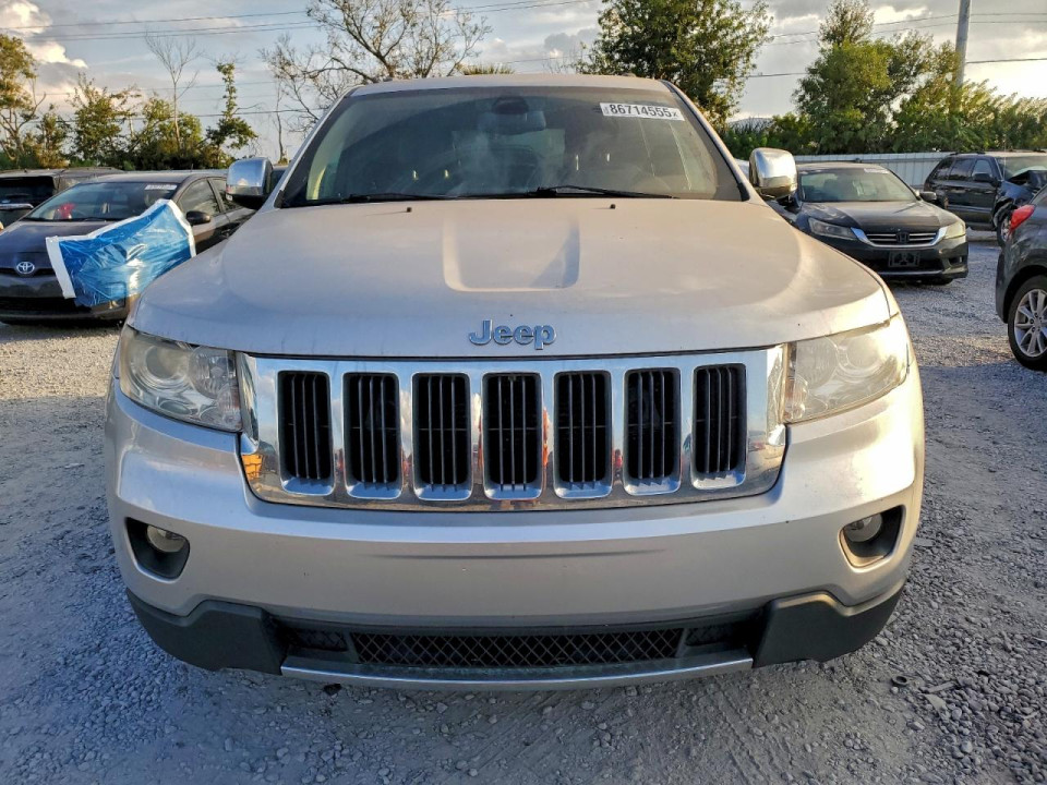 Jeep GRAND CHEROKEE LIMITED 2013 — Copart