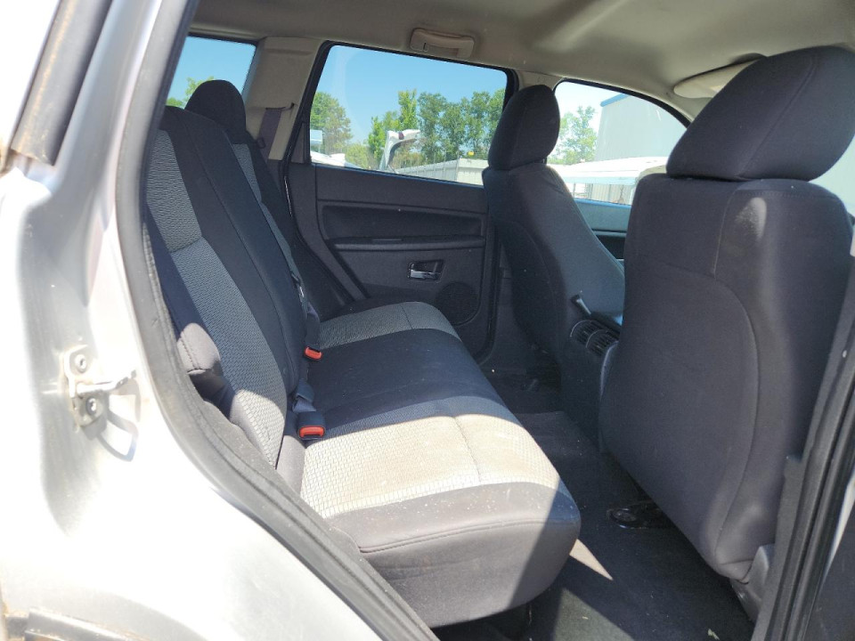 Jeep GRAND CHEROKEE LAREDO 2010 — Copart
