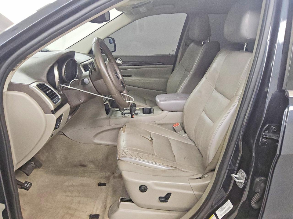 Jeep GRAND CHEROKEE LAREDO 2012 — Copart