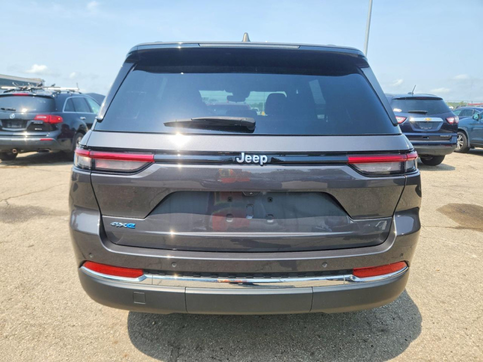 Jeep GRAND CHEROKEE LIMITED 4XE 2024 — Copart
