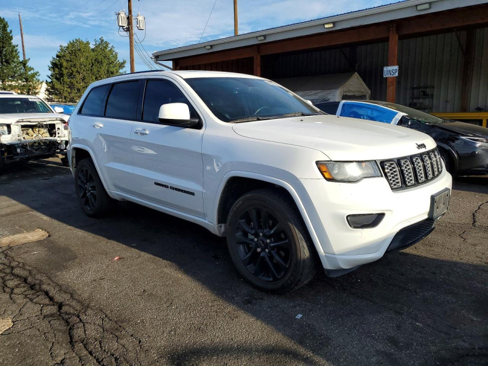 Jeep GRAND CHEROKEE LAREDO 2018 — Copart
