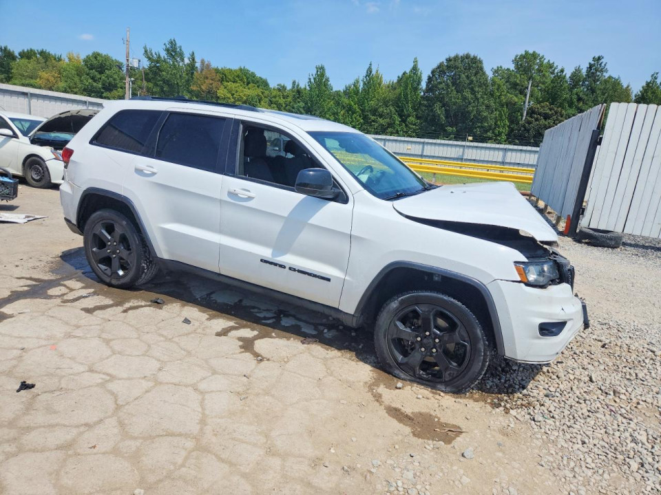 Jeep GRAND CHEROKEE LAREDO 2019 — Copart