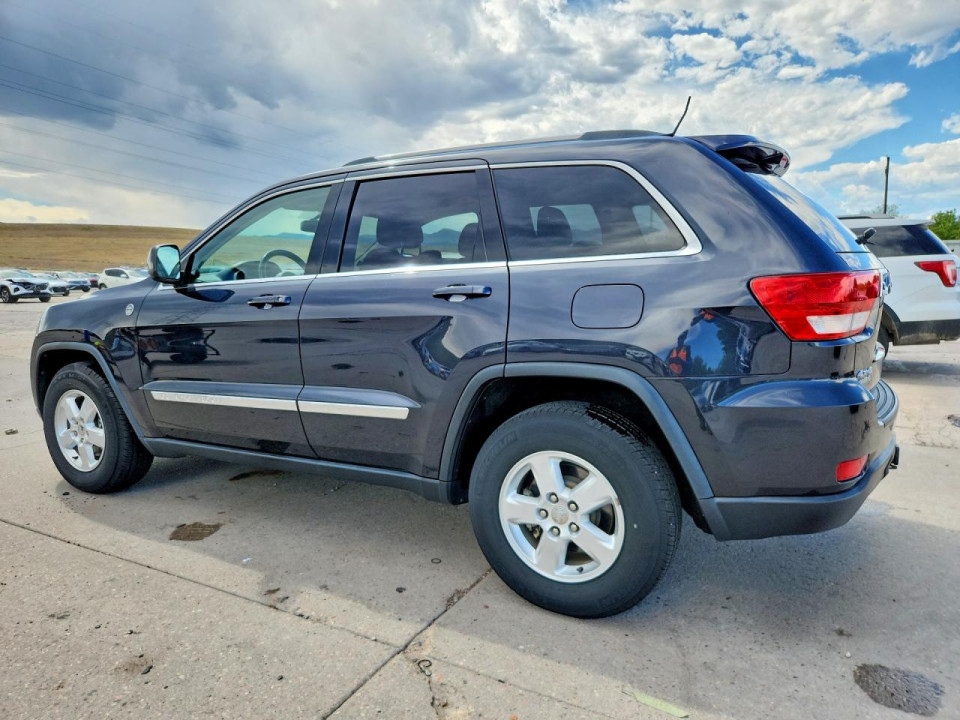 Jeep GRAND CHEROKEE LAREDO 2013 — Copart