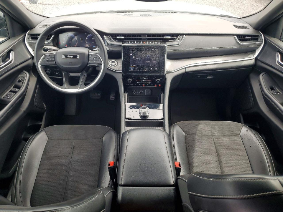 Jeep GRAND CHEROKEE LAREDO 2024 — Copart