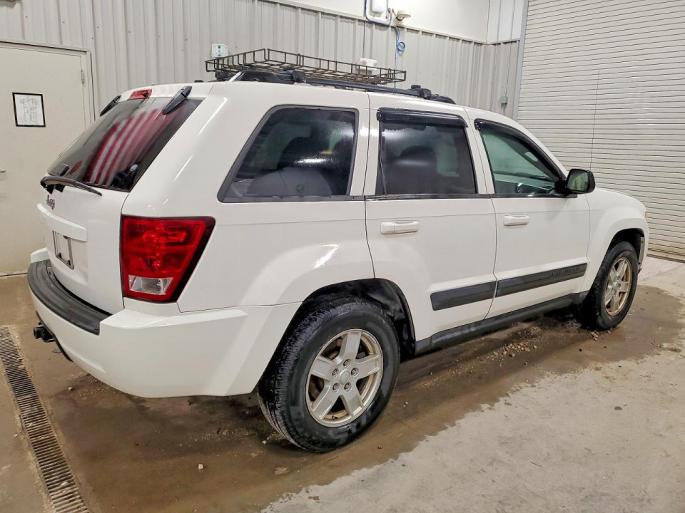 Jeep GRAND CHEROKEE LAREDO 2006 — Copart