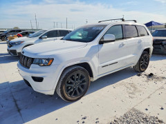 Jeep GRAND CHEROKEE LAREDO 2017