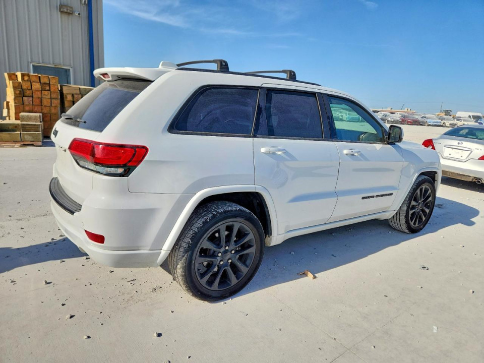 Jeep GRAND CHEROKEE LAREDO 2017 — Copart